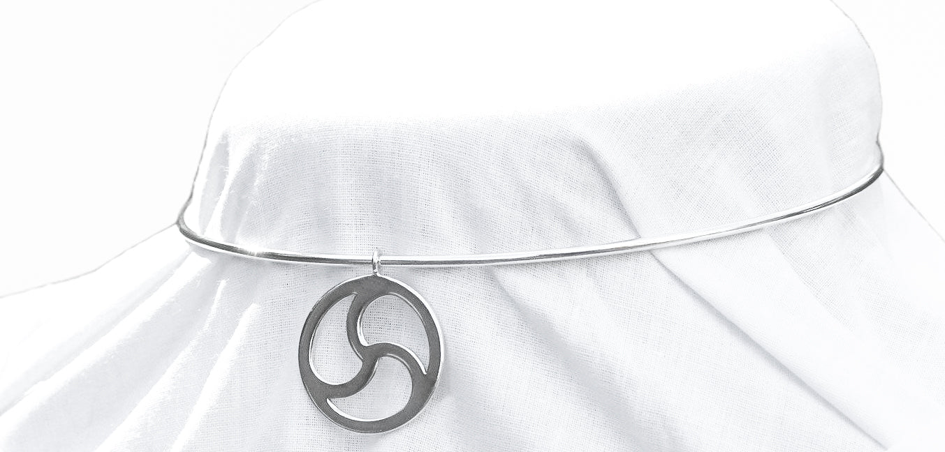 Triskele Pendant, Submissive Day Collar, Sterling Silver Symbol Triskele.