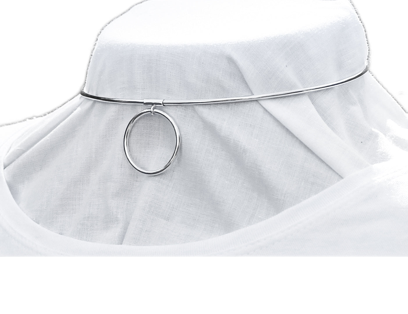 This Discreet Submissive Solid Sterling Silver (925) Day collar necklace is perfect for those that want to make a statement, or be discreet. The collar compliments both casual and formal wear, making it an excellent choice for a day/evening collar. The inside diameter of the sterling silver O ring is just over 25 mm and 1.5 mm thick, with a large 15 mm lobster style locking clasp to ensure you are comfortable at all times!