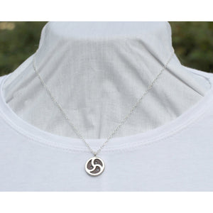 Triskele Pendant, BDSM Triskele Symbol, 15MM wide (925) Sterling Silver chain.
