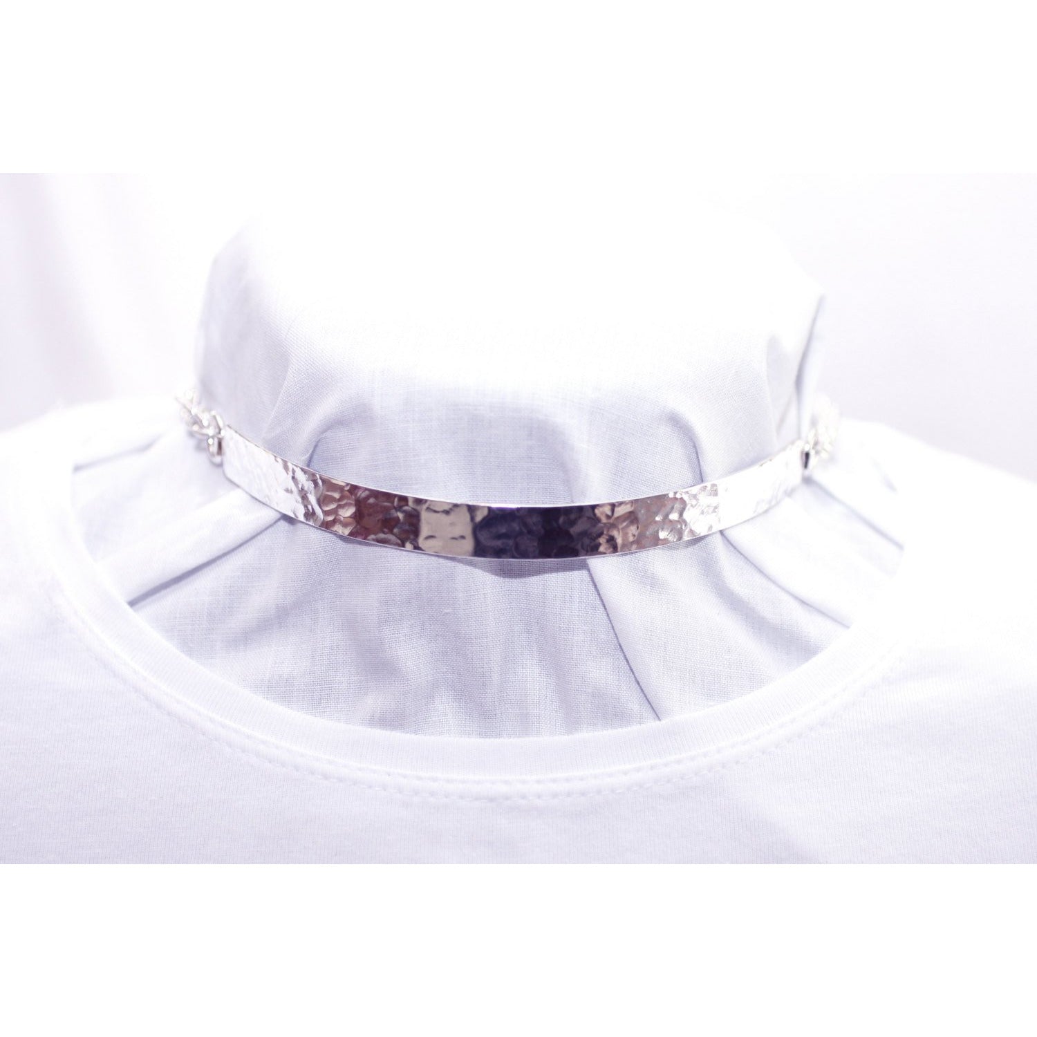 metal choker collar